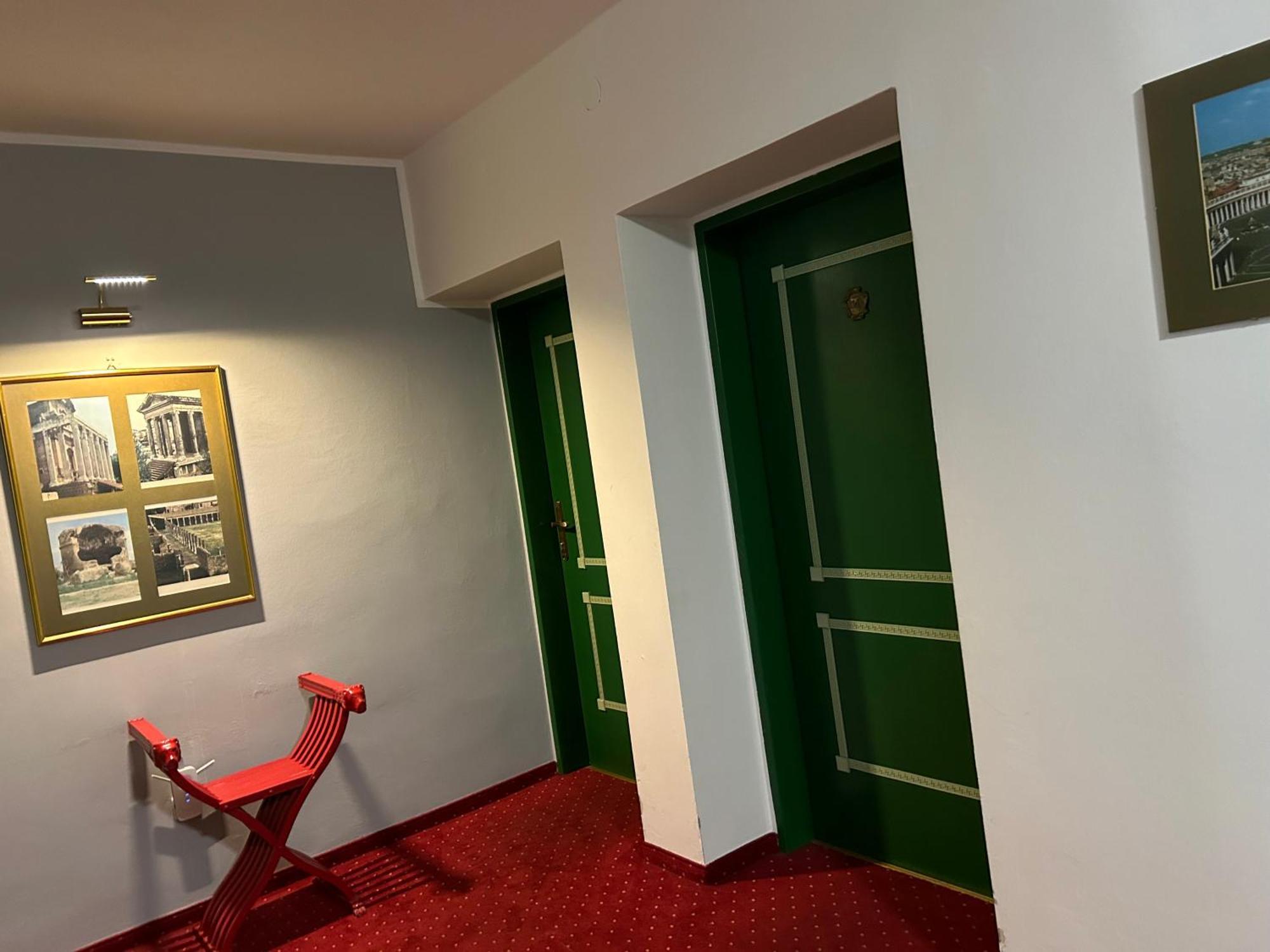 "Am Limes" Hotel Енс Екстер'єр фото